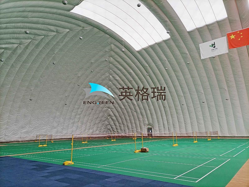 在建筑中廣泛使用的膜材料有什么特性？