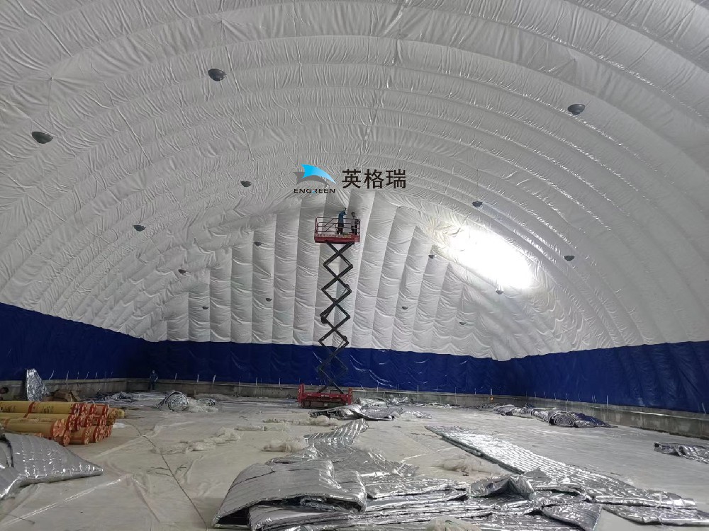 氣膜館內(nèi)為什么要安裝保溫棉呢？安裝保溫棉的好處是什么呢？